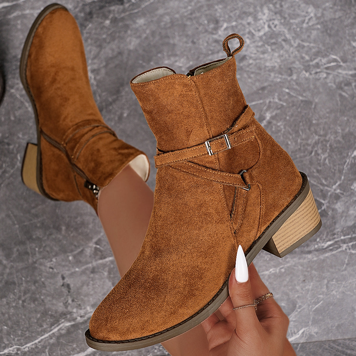 Botines de tacón medio con cremallera lateral y tiras cruzadas para mujer