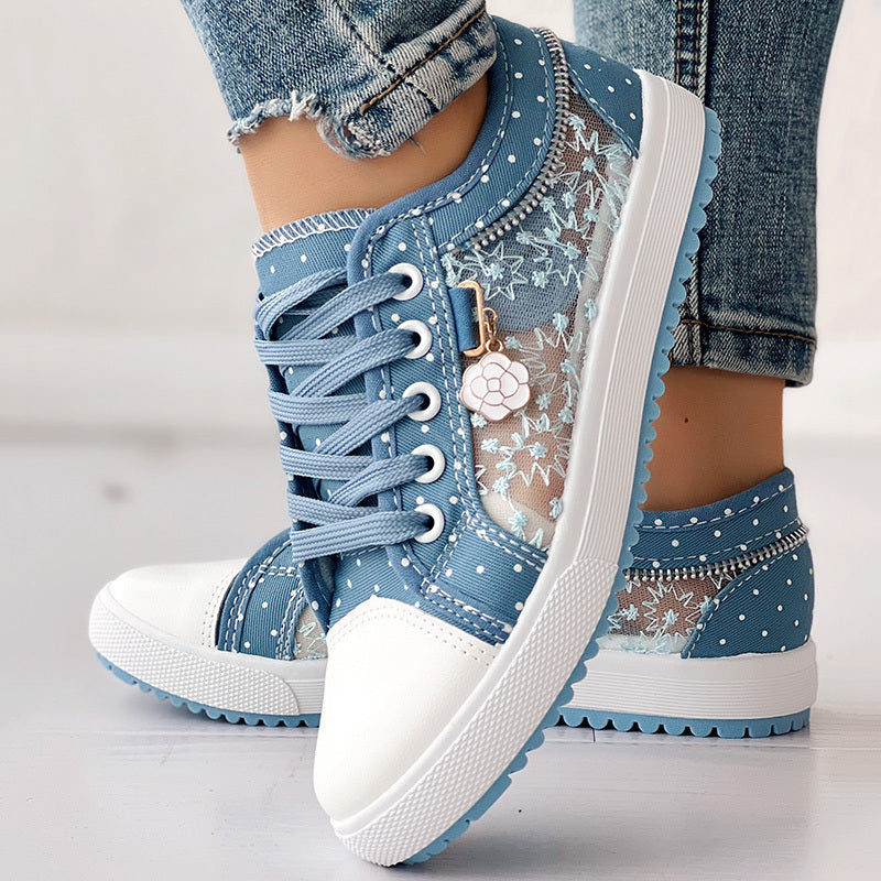 Zapatillas con estampado de lunares y bordado floral — Zapatillas casual de lona para mujer