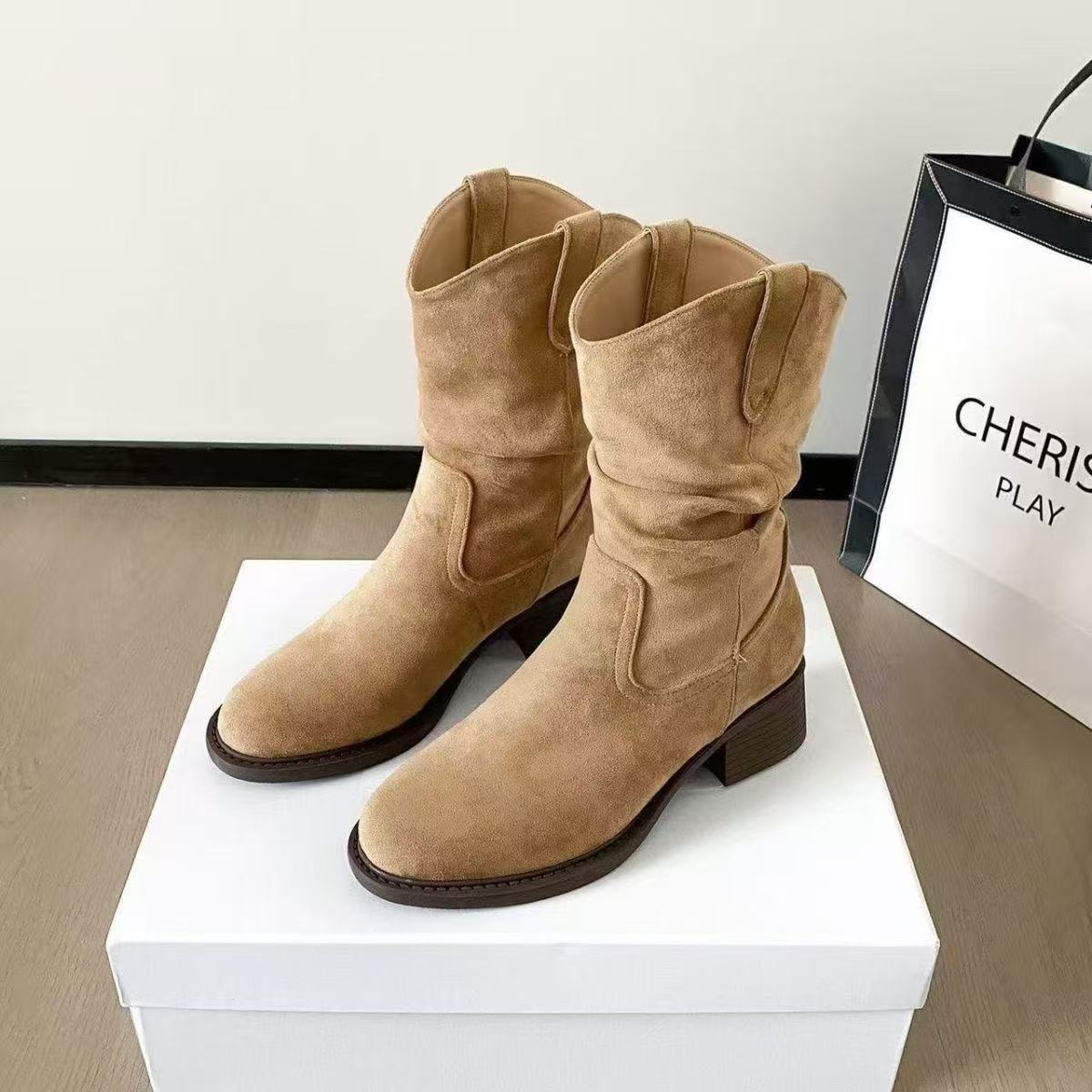 Botines de tacón grueso de color liso para mujer | Estilo versátil