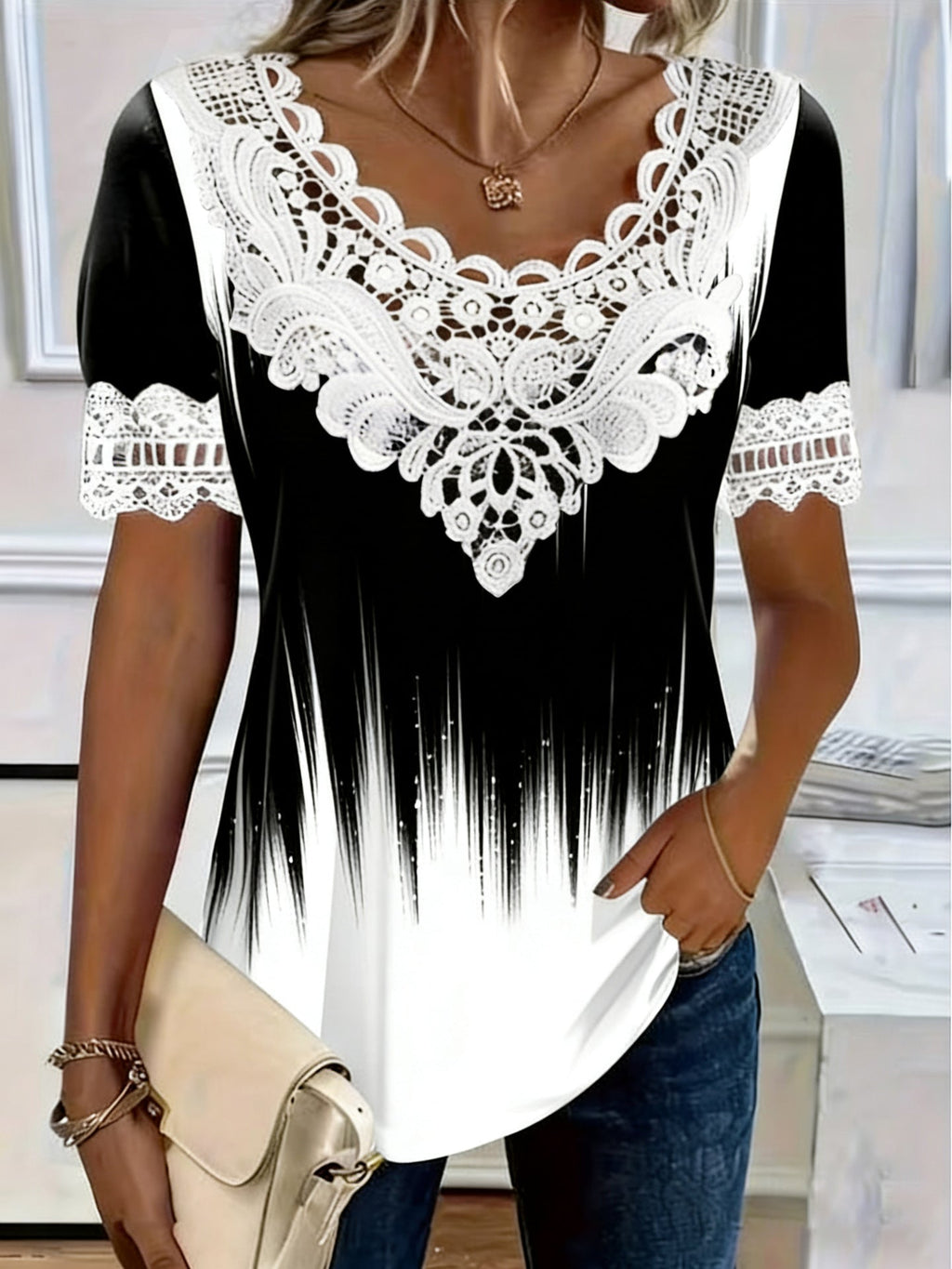 Camiseta de manga corta con cuello redondo y patchwork de encaje para mujer