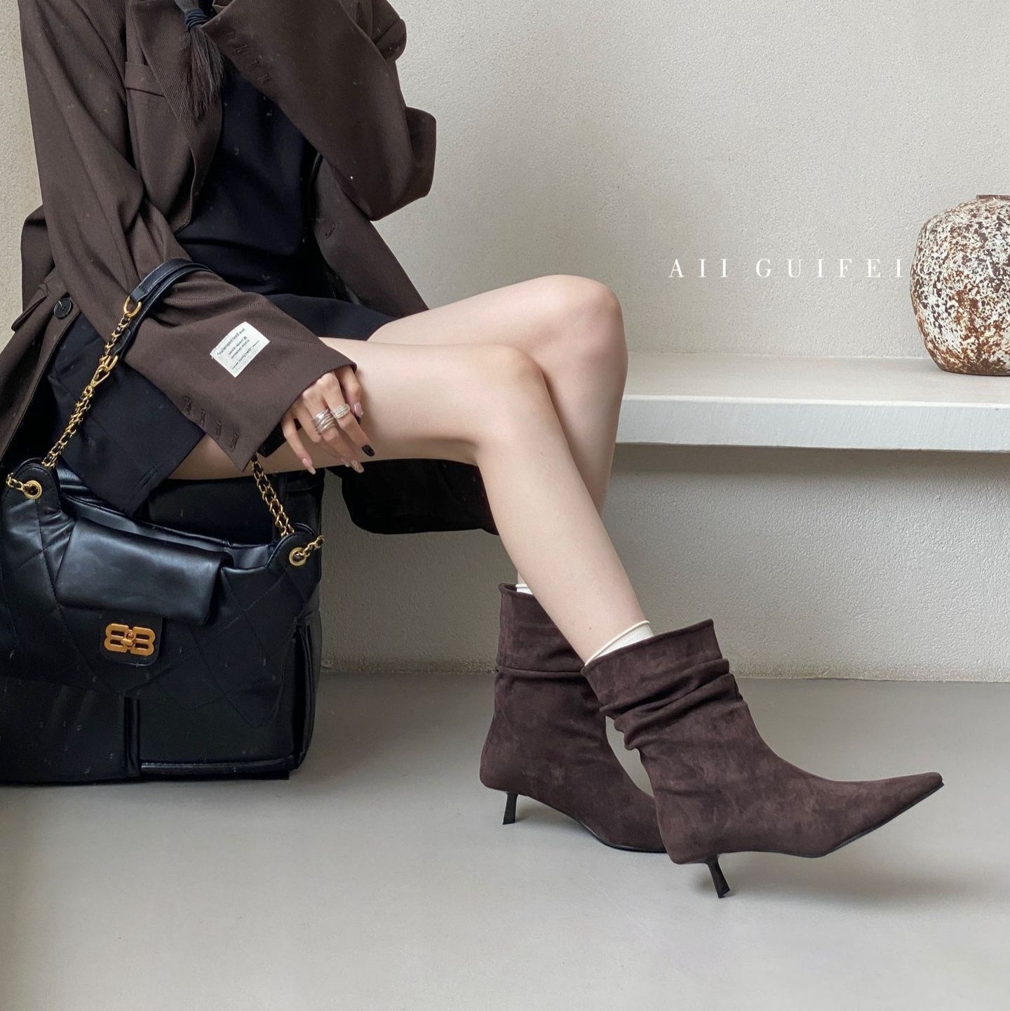 Botas de tacón alto de punta fina a media pantorrilla para mujer