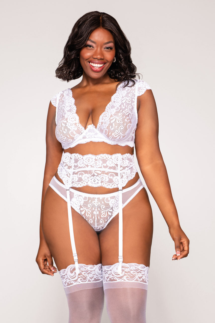 Plus Size Everlasting Love Lace Bra Set